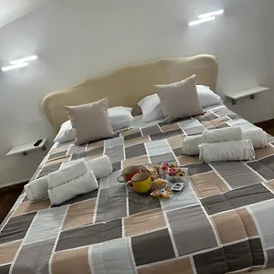 Aurora House , Napoli Italia